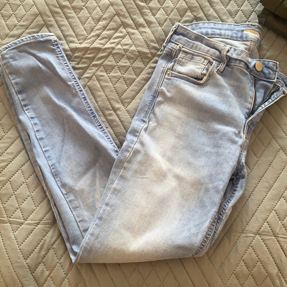 Light Wash Skinny Jeans